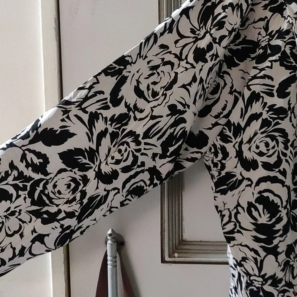 Floral shirt - Picture 2 of 3